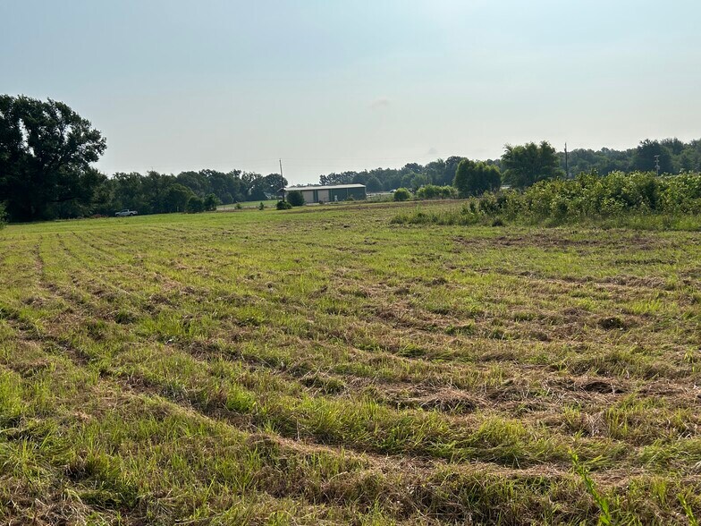 More Photos Of South US Hwy 79/84, Palestine Land For Sale