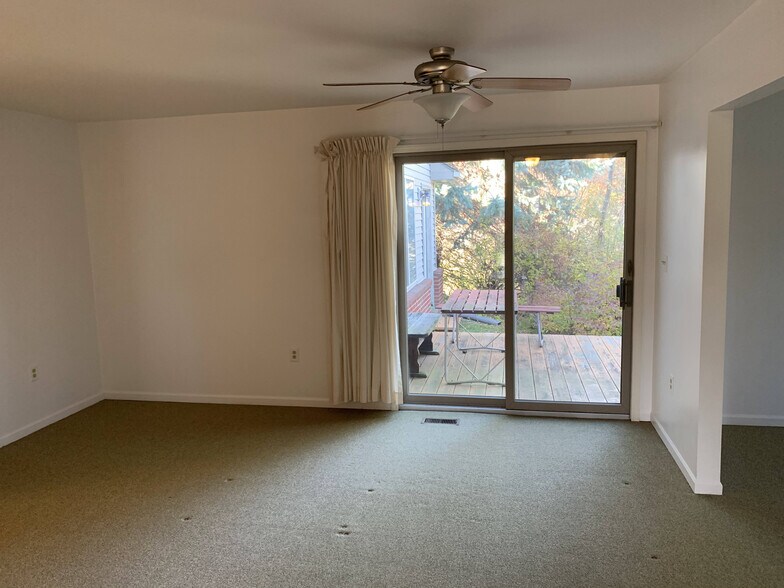 More Photos Of 2200 Airey Ct, Ann Arbor Self Storage For Lease