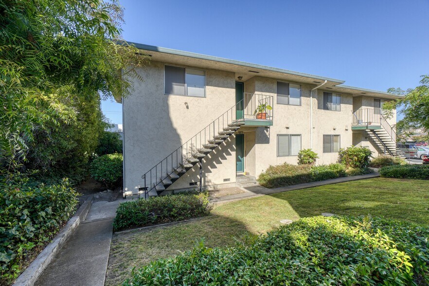 Primary Photo Of 16294-16298 Foothill Blvd, San Leandro Apartments For Sale
