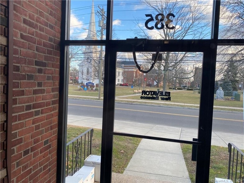 More Photos Of 385 Main St, West Haven Medical For Lease