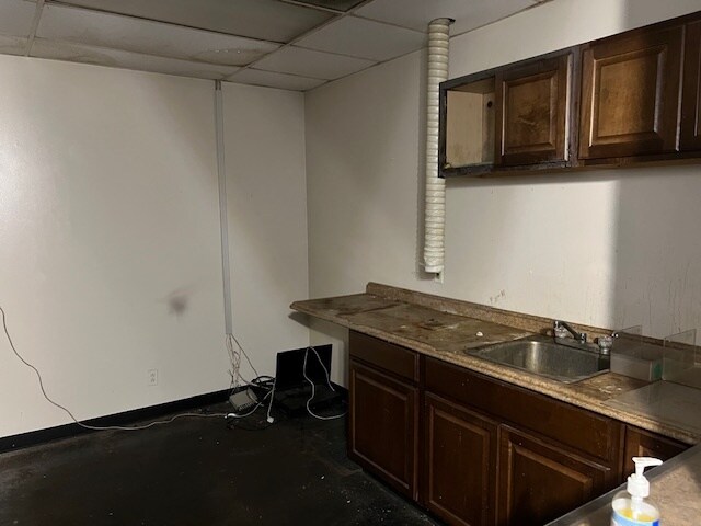 More Photos Of 836 Broadway Ave, Cleveland Manufacturing For Sale