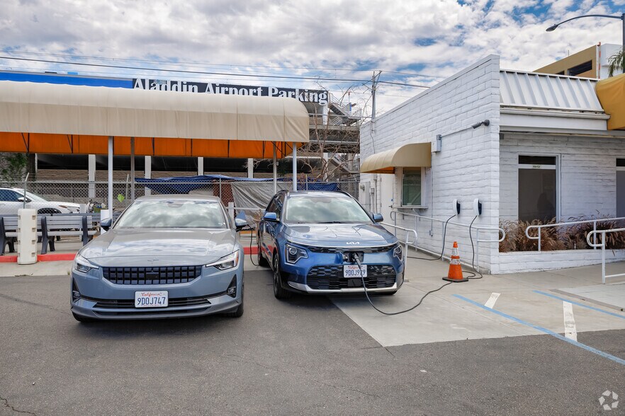 More Photos Of 1120 W Laurel St, San Diego Auto Dealership For Lease