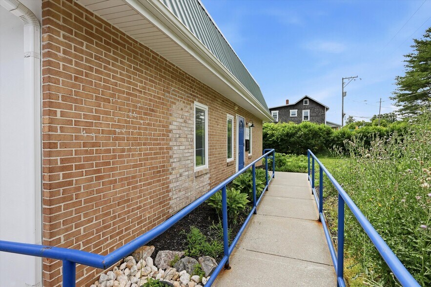 More Photos Of 103 Garris Rd, Downingtown Medical For Sale