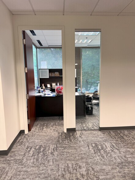 More Photos Of 2300 Lakeview Pky, Alpharetta Office For Lease