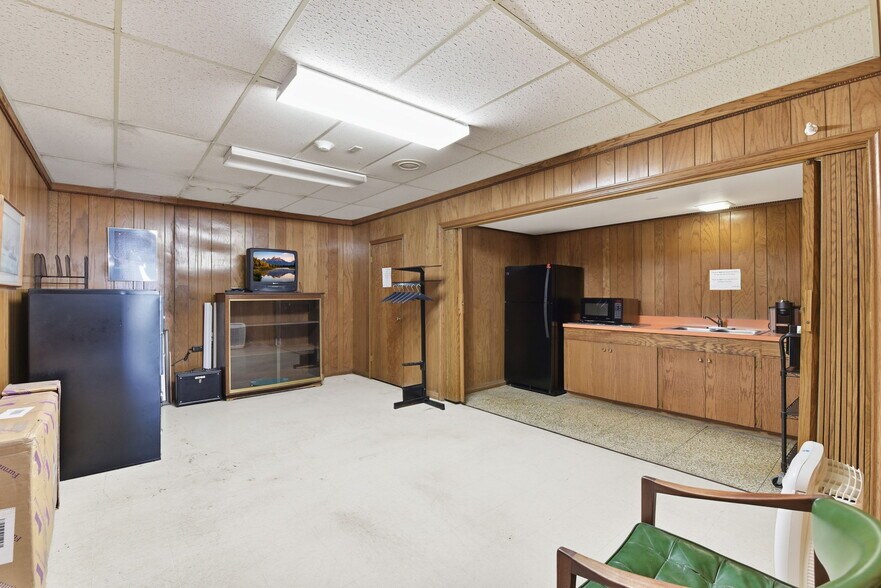 More Photos Of 13026 Rosecrest Dr, Houston Office For Lease