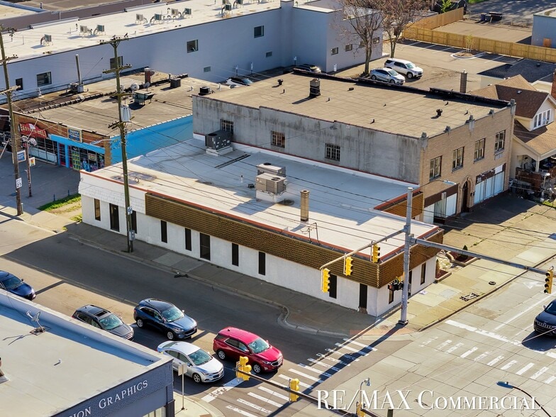 More Photos Of 2007 Eastern Ave SE, Grand Rapids Office For Sale