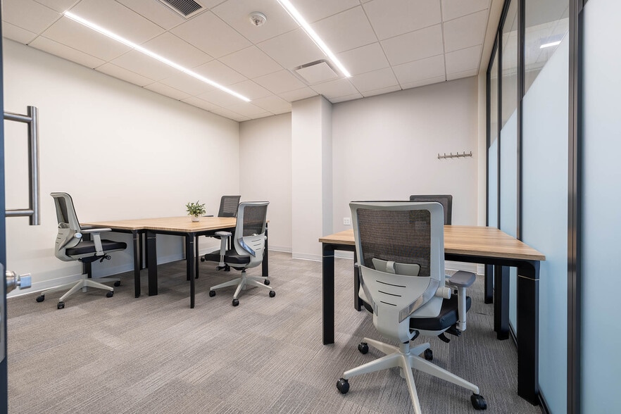 More Photos Of 121 Perimeter Ctr W, Atlanta Coworking Space