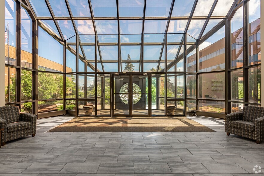 More Photos Of 4031 Colonel Glenn Hwy, Dayton Office For Sale