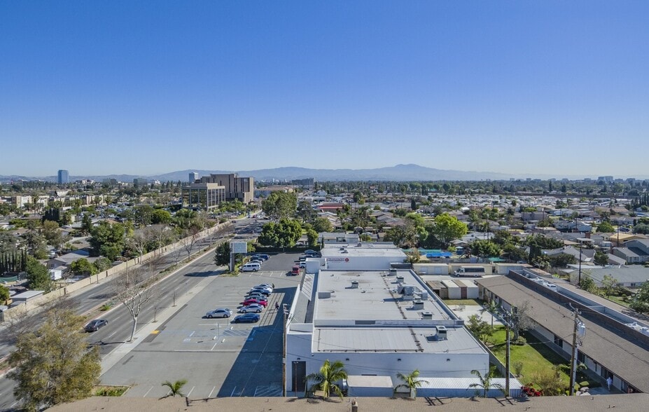 More Photos Of 12372 Garden Grove Blvd, Garden Grove Medical For Sale