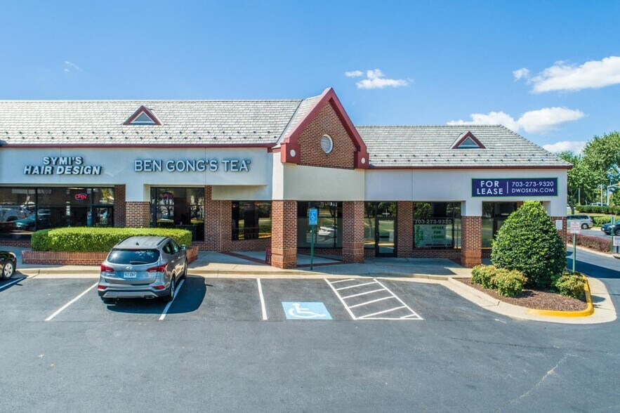 More Photos Of 5901-6075 Centreville Crest Ln, Centreville Unknown For Lease