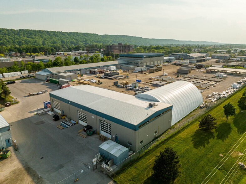 More Photos Of 115 S Service Rd W, Grimsby Manufacturing For Lease