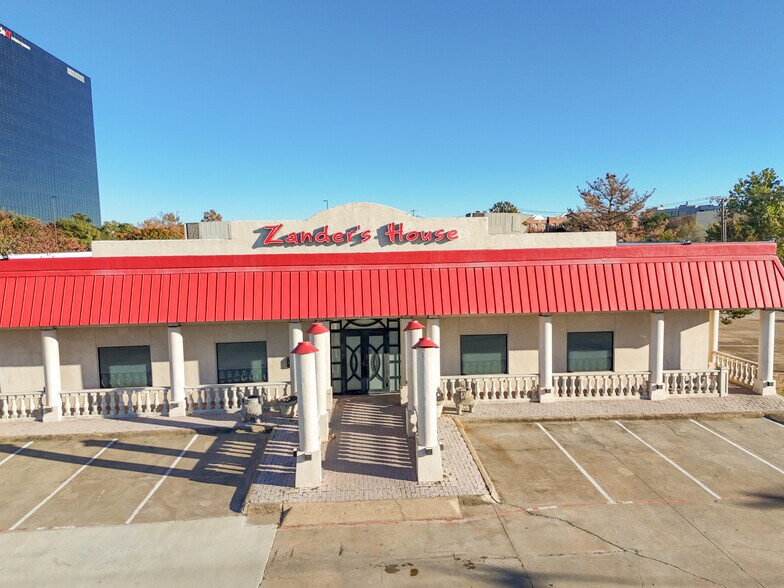 More Photos Of 2300 N Central Expy, Plano Restaurant For Sale