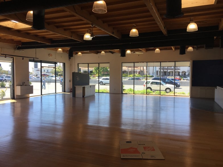 More Photos Of 1920 Newport Blvd, Costa Mesa Storefront Retail Office For Lease