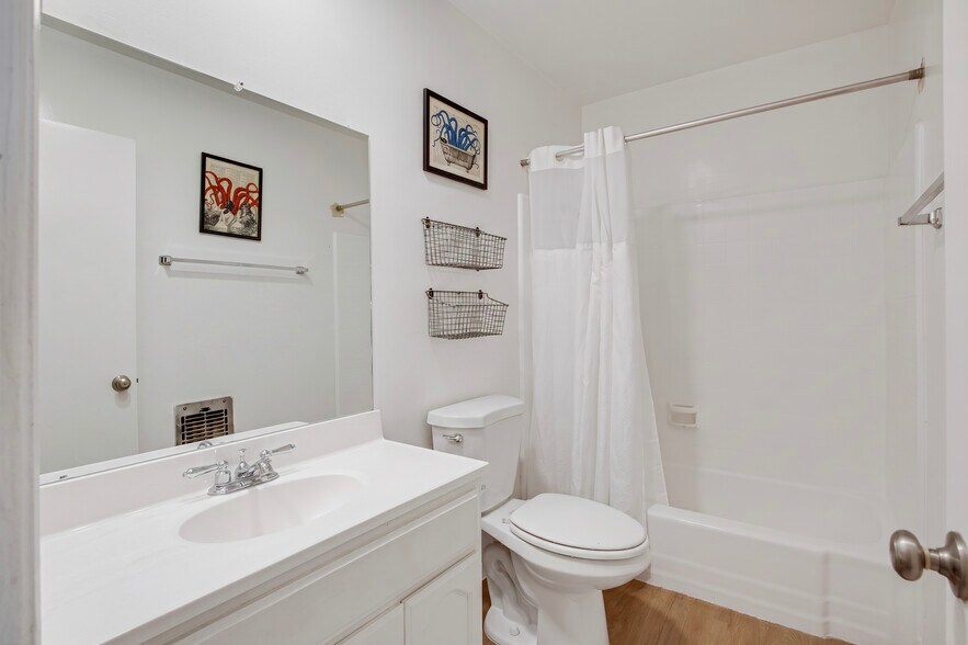 More Photos Of 3444 Emerald St, Torrance Apartments For Sale