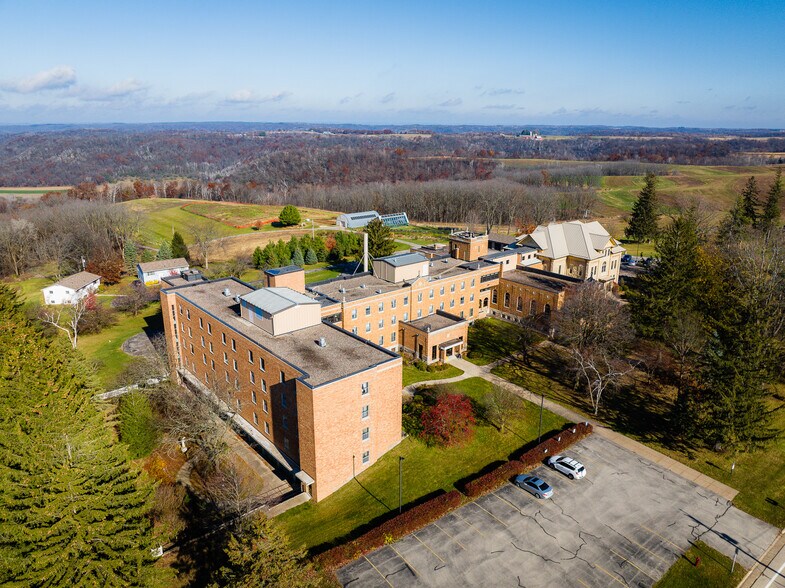 More Photos Of W2658 WI-33, La Crosse Assisted Living For Sale