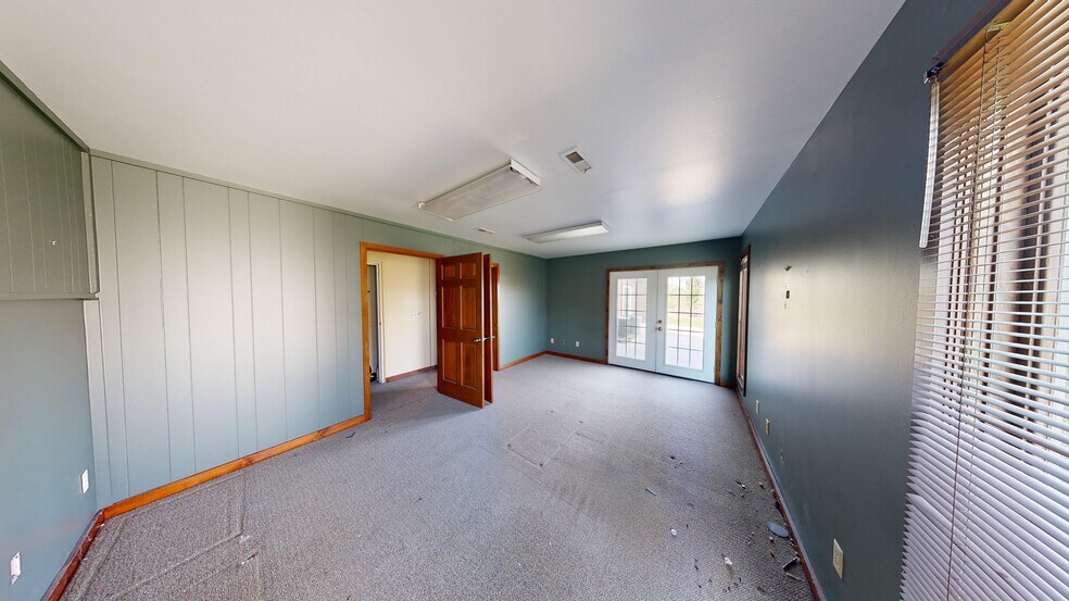 More Photos Of 205-217 E Washington Center Rd, Fort Wayne Office For Lease