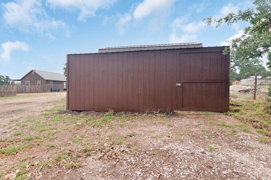 More Photos Of 310 Cortez Trl, Buchanan Dam Trailer Camper Park For Sale