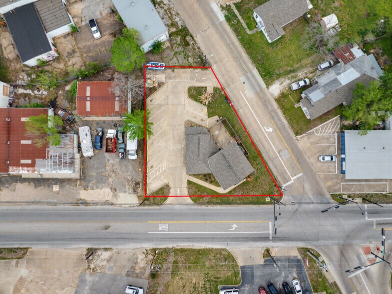 More Photos Of 1227 S College Ave, Bryan Office For Sale