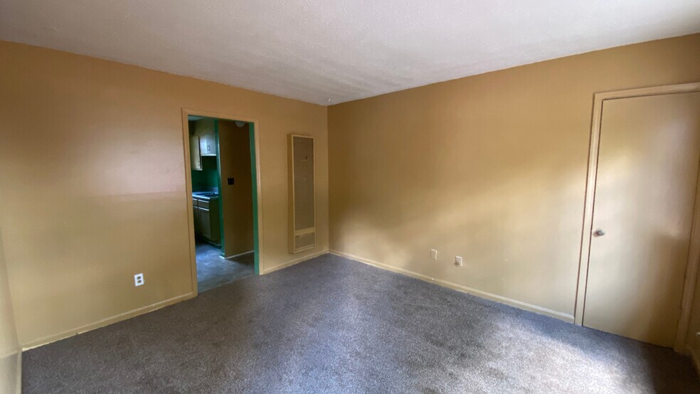 More Photos Of 1609 11th Ct N, Birmingham Apartments For Sale