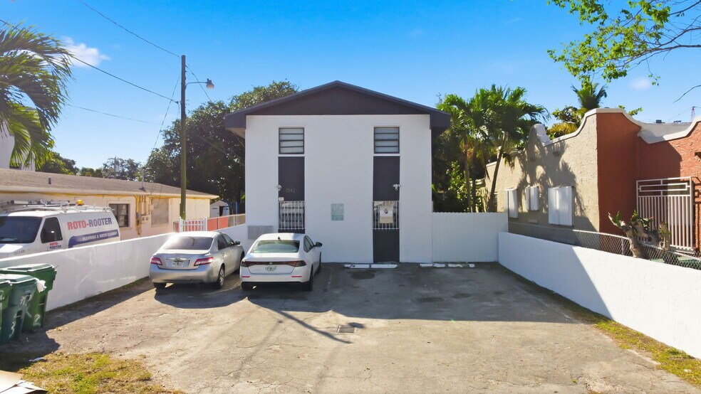 More Photos Of 1542 NW 35th St, Miami Apartments For Sale