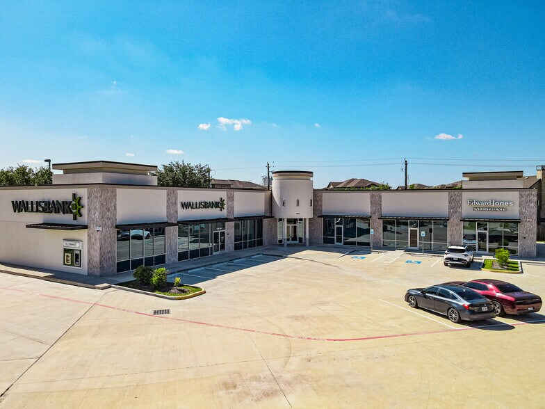 Primary Photo Of 4805 E Sam Houston Pky S, Pasadena Office For Sale