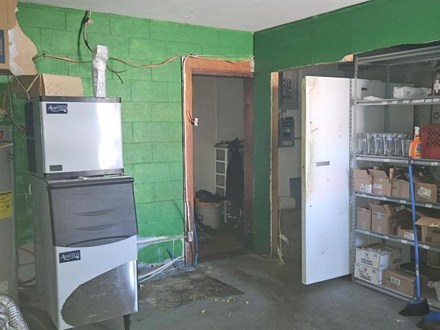 More Photos Of 204 S Central Ave, Coldwater Restaurant For Sale