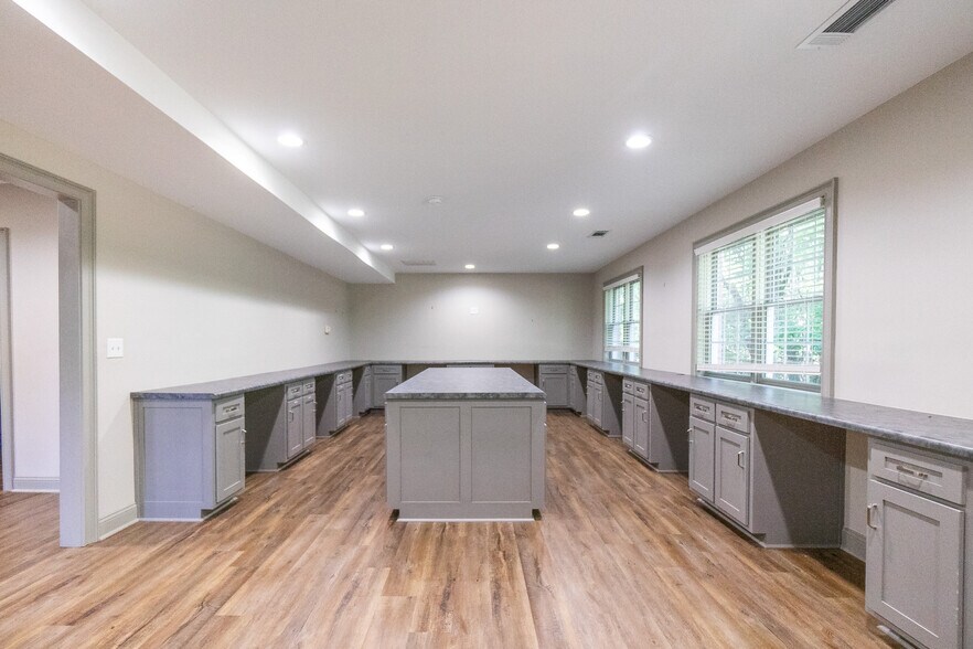 More Photos Of 1551 Jennings Mill Rd, Bogart Medical For Sale
