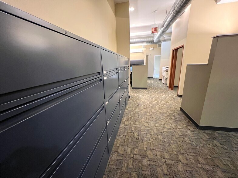 More Photos Of 2056-2058 W Belmont Ave, Chicago Office Residential For Sale