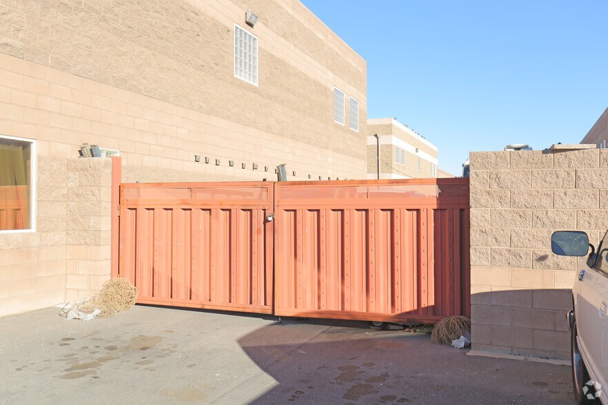 More Photos Of 3030 Marco St, Las Vegas Warehouse For Sale