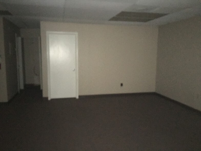 More Photos Of 2484 W State Road 434, Longwood Storefront Retail Office For Lease