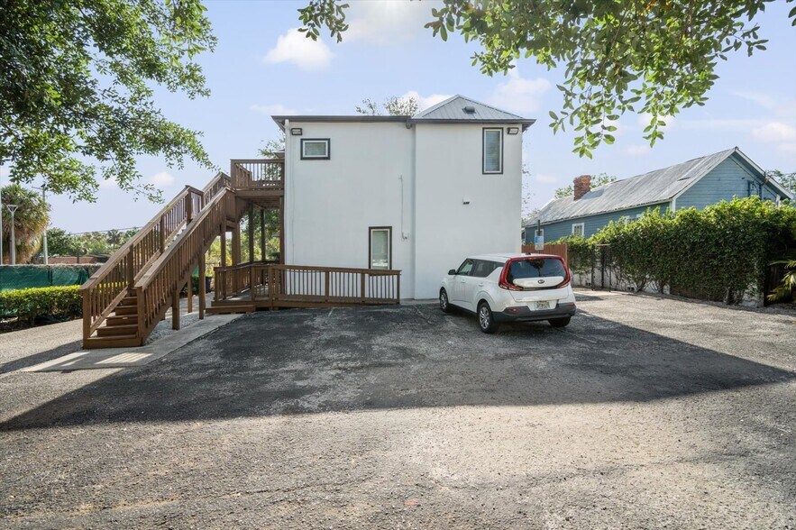 More Photos Of 119 S Dakota Ave, Tampa Medical For Sale