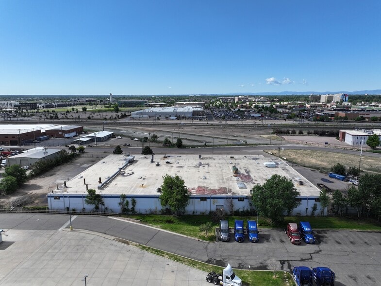 More Photos Of 7777-7801 E 40th Ave, Denver Warehouse For Sale