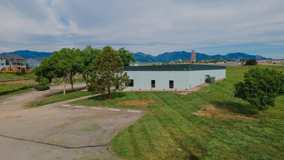 More Photos Of 16800 Highway 72, Arvada Flex For Sale