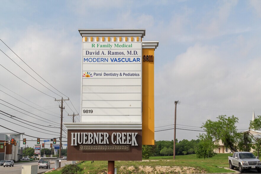 More Photos Of 9819 Huebner Rd, San Antonio Medical For Lease