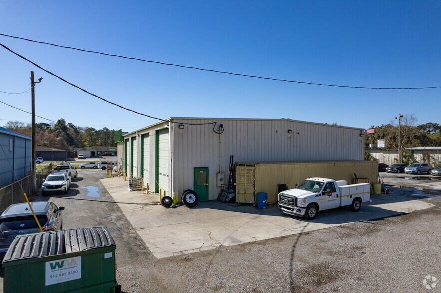 More Photos Of 3920 Ogeechee Rd, Savannah Service For Sale