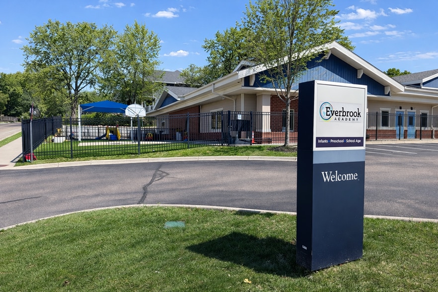 Primary Photo Of 14730 Excelsior Blvd, Minnetonka Schools For Sale