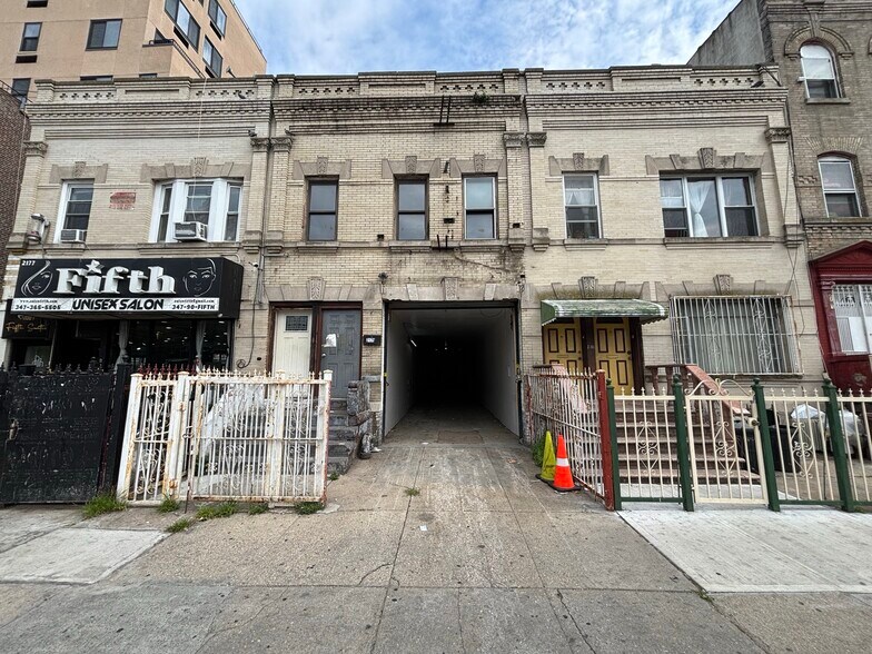 More Photos Of 2179 Clarendon Rd, Brooklyn Light Distribution For Sale
