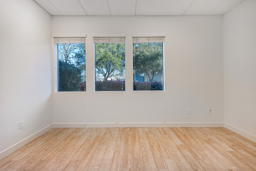 More Photos Of 4865 Old Redwood Hwy, Santa Rosa Office For Lease
