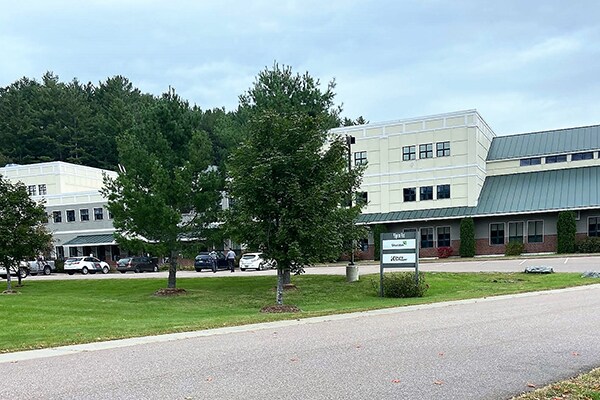 More Photos Of 93 Pilgrim Park Rd, Waterbury Office For Lease