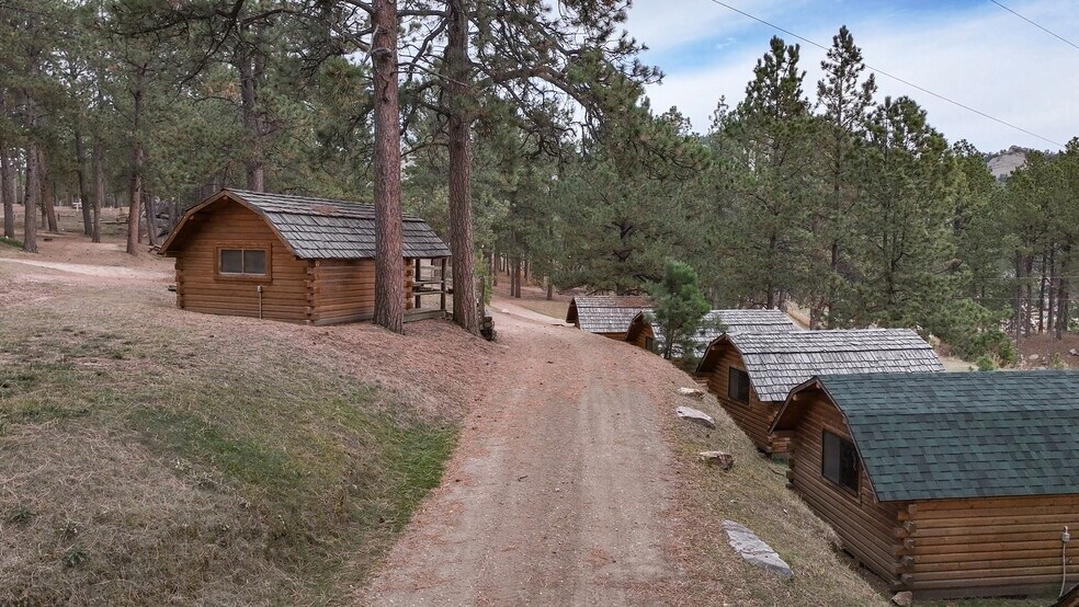 More Photos Of 1116 N 5th St, Custer Trailer Camper Park For Sale
