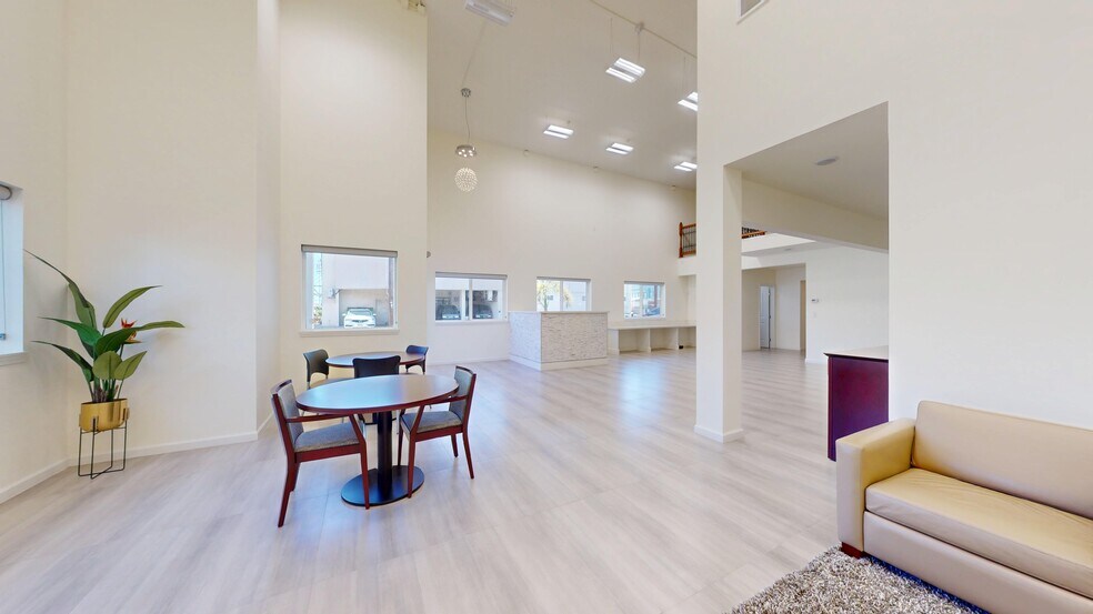 More Photos Of 524 Mokauea St, Honolulu Warehouse For Lease