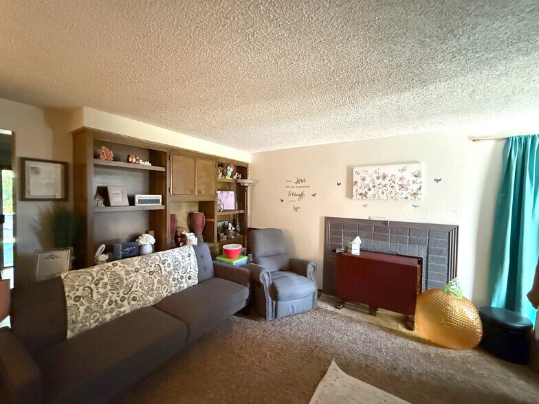 More Photos Of 5247 Baxter Ct SE, Salem Multifamily For Sale