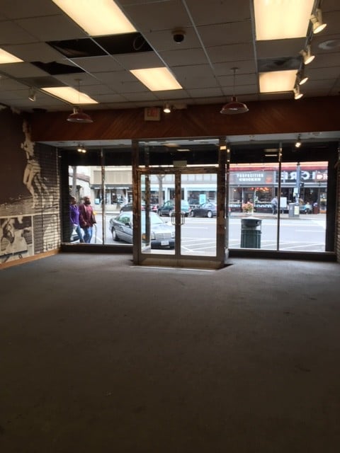More Photos Of 3271-3275 Lakeshore Ave, Oakland Storefront For Lease