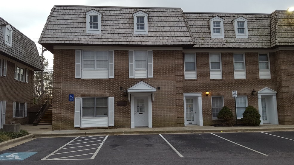 More Photos Of 9520 Marlboro Pike, Upper Marlboro Office For Sale