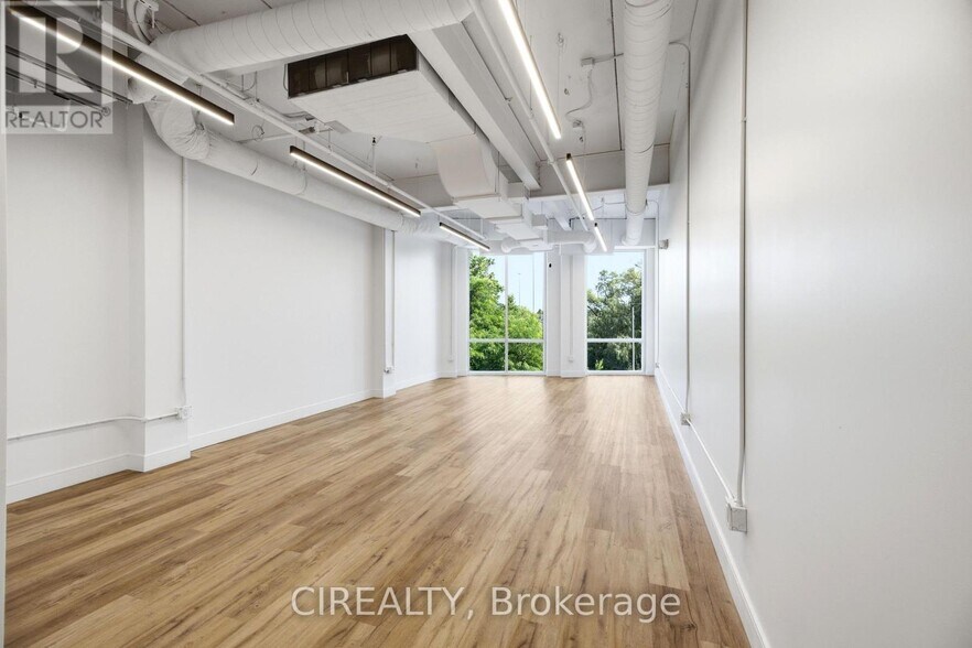 More Photos Of 1670 N Service Rd E, Oakville Office For Sale