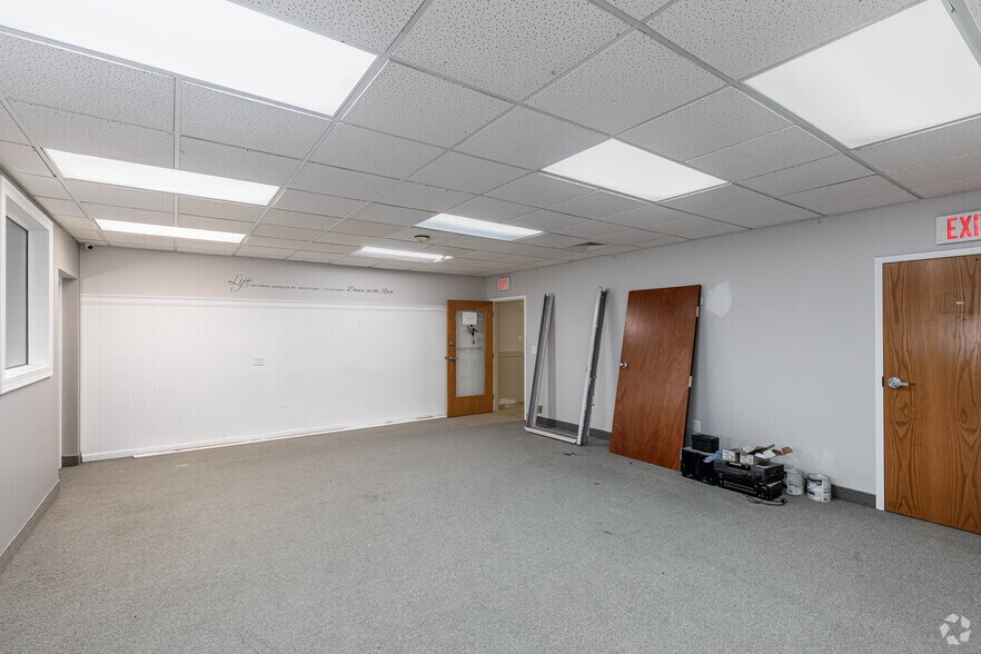 More Photos Of 2928 Main St, Glastonbury Medical For Lease