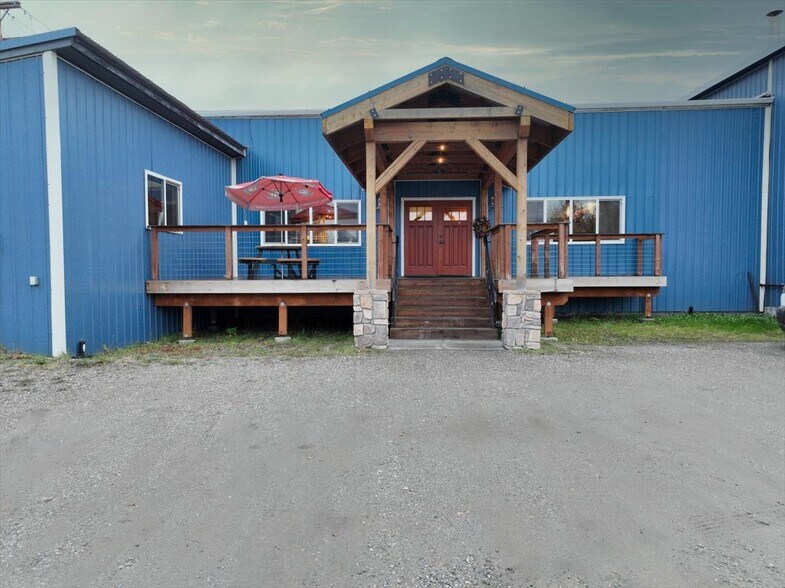 More Photos Of 1502 Minnie St, Fairbanks Industrial For Sale