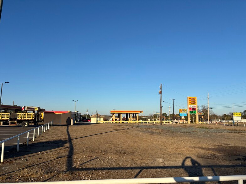 More Photos Of 303 HWY 59, Queen City Land For Sale