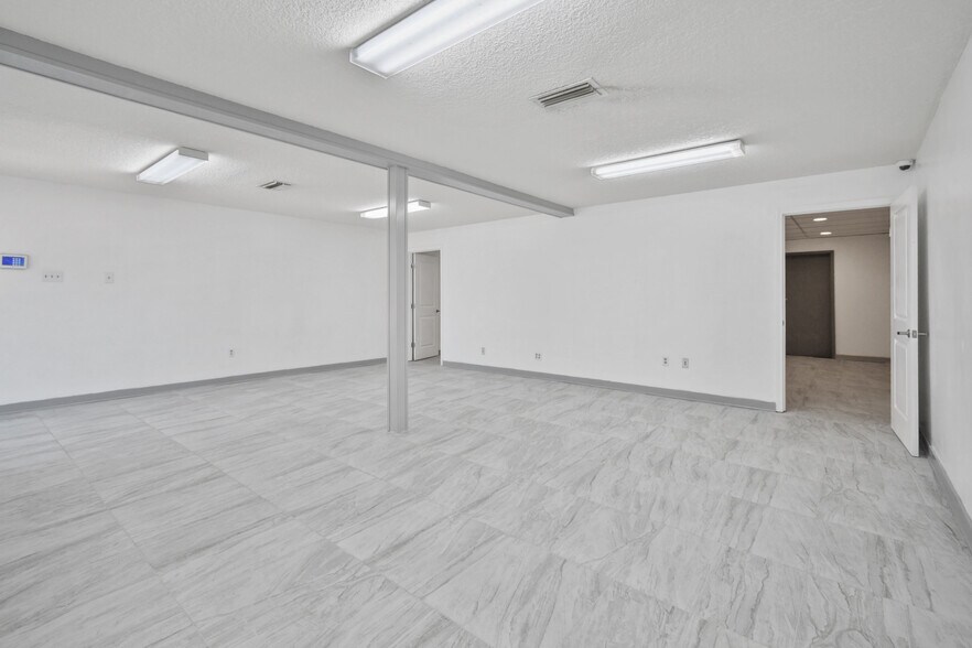 More Photos Of 3429 N Liberty St, Jacksonville Light Distribution For Lease
