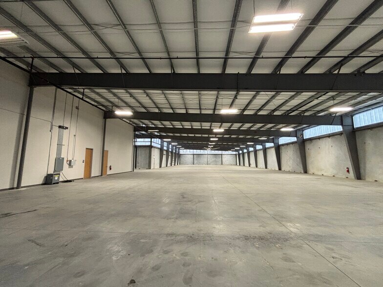 More Photos Of 15330 Vantage Pky W, Houston Unknown For Lease